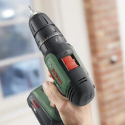 Bosch 18V Klopboormachine UniversalImpact (Incl. 2 Accu's 1.5Ah + Lader) -Huishoudelijke Artikelen 123 182