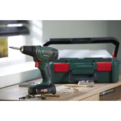 Bosch 18V Accuboormachine UniversalDrill Systeembox Met 241 Accessoires (incl. 2 Accu's 1.5Ah + Lader) -Huishoudelijke Artikelen 123 96